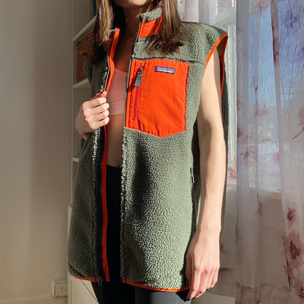 Sage Green Patagonia Sherpa Vest - Size Large